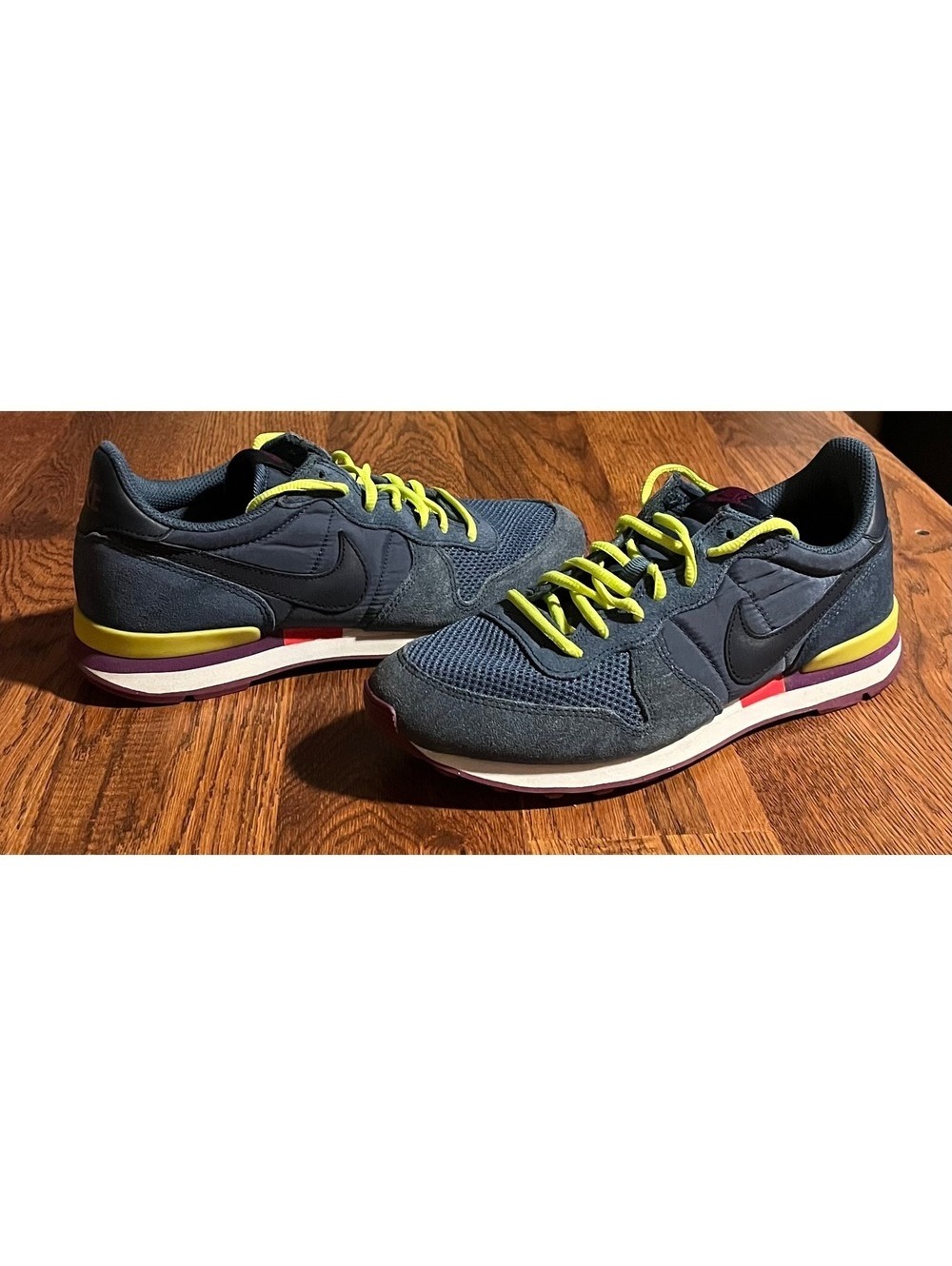 Nike Internationalist Navy Blue Green Sneakers Womens 8